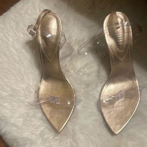 new never worn clear heel